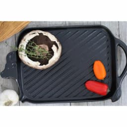 Chasseur French Enameled Cast Iron Cow Shaped Grill Pan, 8.75 in., Black thumbnail 2