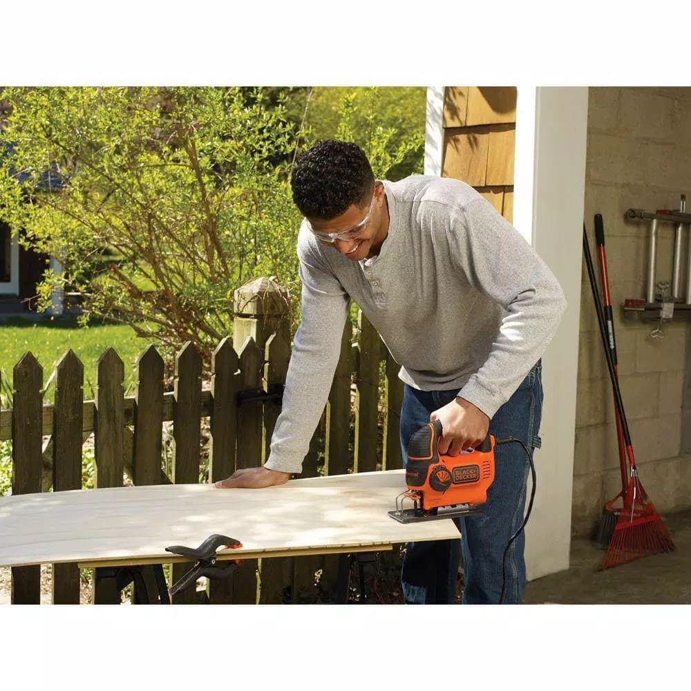 BLACK+DECKER BDEJS600C 5 Amp Corded Jig Saw with Curve Control