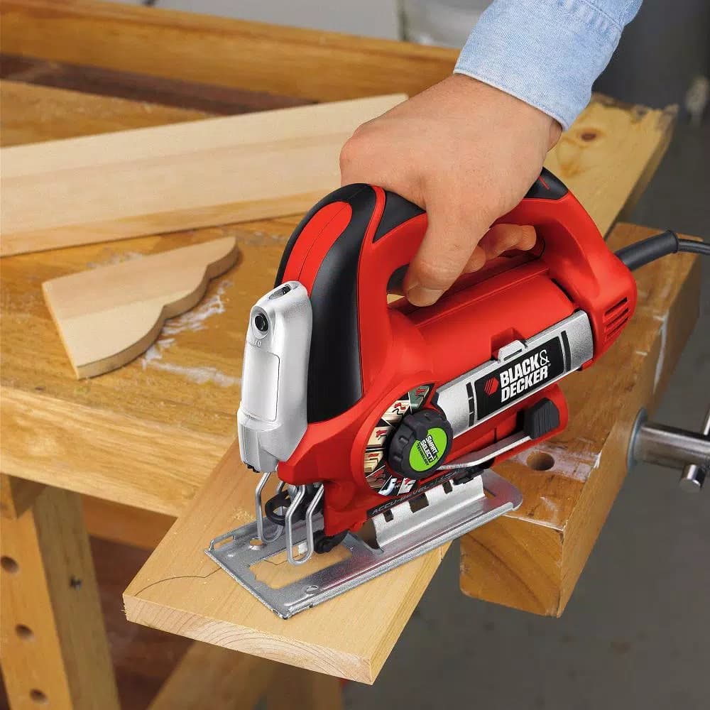 BLACK+DECKER JS670V LineFinder Orbital Jigsaw with SmartSelect Technology