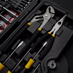 Stanley 170-Piece Mechanics Tool Set with Sockets, Wrenches, and Hand Tools thumbnail 9