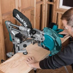 Makita 10 in. 15 Amp Dual-Bevel Sliding Compound Miter Saw with Laser and Folding Stand Kit thumbnail 3