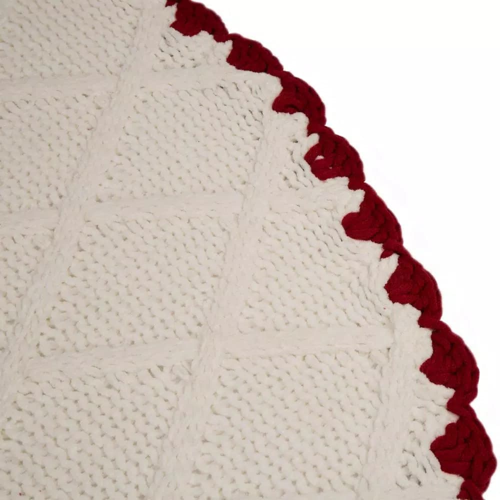 Glitzhome 52 in. White Knitted Chenille Christmas Tree Skirt with Red Trim and Pompoms