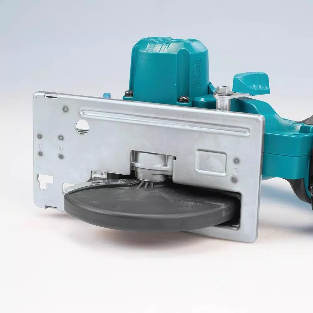 Makita 18V LXT Lithium-Ion Brushless 5-7/8" Metal Cutting Saw Kit with 2 5.0Ah Batteries and Charger
