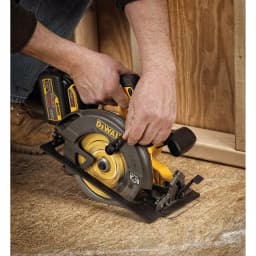 DEWALT FLEXVOLT 60V MAX 7-1/4 in. Brushless Cordless Circular Saw Kit thumbnail 3
