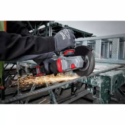 Milwaukee M18 FUEL 18V Brushless 4-1/2" to 6" Braking Angle Grinder with Paddle Switch (Tool-Only) thumbnail 7