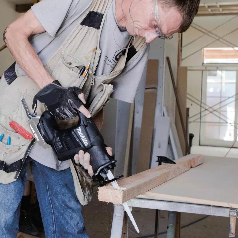 Makita 18V LXT Sub-Compact Brushless Cordless Reciprocating Saw (Tool-Only)