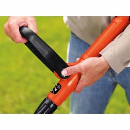 BLACK+DECKER 20V MAX Cordless 2-in-1 String Trimmer and Lawn Edger with Bonus 3-Pack Spools thumbnail 13