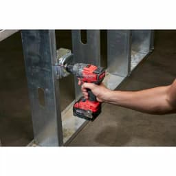Milwaukee M18 FUEL ONE-KEY 1/2 in. Brushless Cordless Drill/Driver Kit with Titanium Shockwave Bit Set thumbnail 4