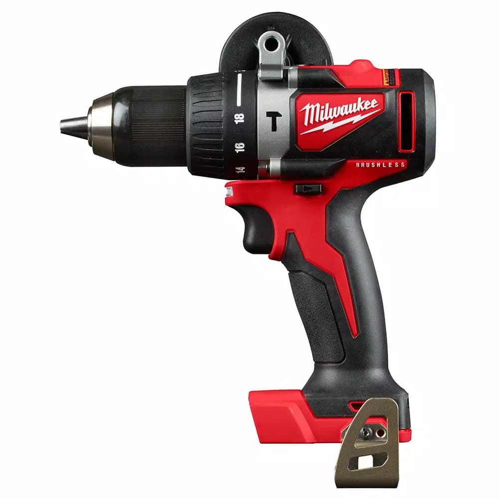 Milwaukee M18 Brushless 2-Tool Combo Kit: 1/2 in. Hammer Drill and 7-1/4 in. Circular Saw with (2) 4.0 Ah Batteries