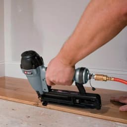 Porter-Cable 16-Gauge 2-1/2 in. Finish Nailer Air Tool Kit thumbnail 5