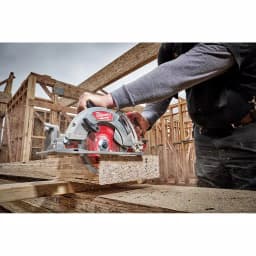 Milwaukee M18 FUEL 7-1/4 in. Rear Handle Circular Saw (Tool-Only) thumbnail 13