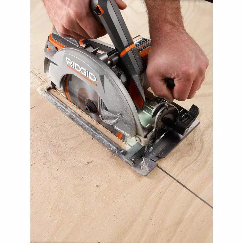 RIDGID 18V Cordless Brushless 7-1/4 in. Circular Saw (Tool Only)