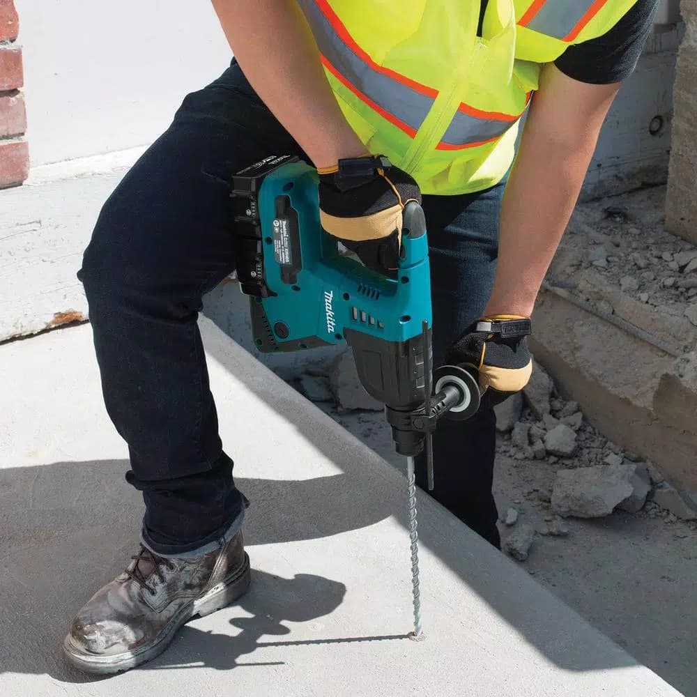Makita 18V X2 LXT (36V) 1 in. Cordless SDS-Plus Rotary Hammer Kit with (2) 5.0Ah Batteries