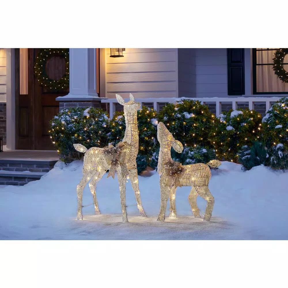 Home Accents Holiday 3 ft LED Lighted White Deer and Doe Set