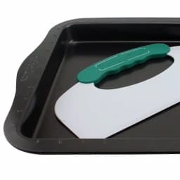 BergHOFF Perfect Slice 7-Piece Carbon Steel Baking Pan Set with Slicing Tools thumbnail 2