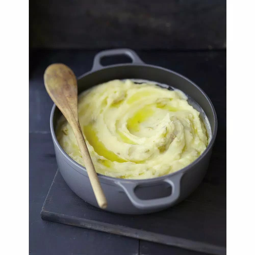 Chasseur 5.5 qt. Round Enameled Cast Iron Dutch Oven with Lid, Caviar Grey