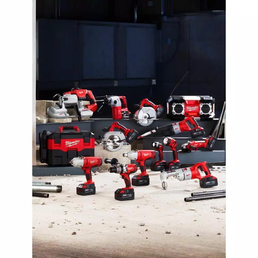 Milwaukee M28 28V Lithium-Ion Cordless 6-1/2 in. Circular Saw (Tool-Only)