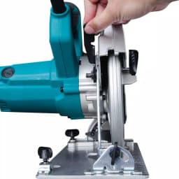 Makita HS7610 7-1/4 in. 14 Amp Corded Circular Saw with 24T Framing Blade thumbnail 6