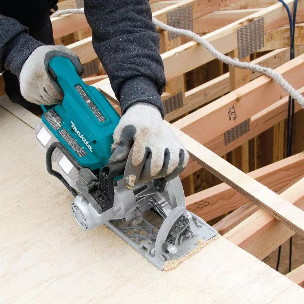 Makita 18V LXT Brushless Cordless Combo Kit: Hammer Driver-Drill, 7-1/4 in. Circular Saw, Reciprocating Saw & Starter Pack