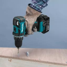 Makita 18V LXT Brushless 1/2 in. Driver-Drill Kit with 3.0Ah Battery and Charger thumbnail 3
