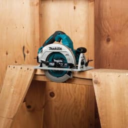 Makita 18V X2 LXT Brushless 7-1/4 in. Circular Saw Kit (36V) with 2 5.0Ah Batteries and Charger thumbnail 14