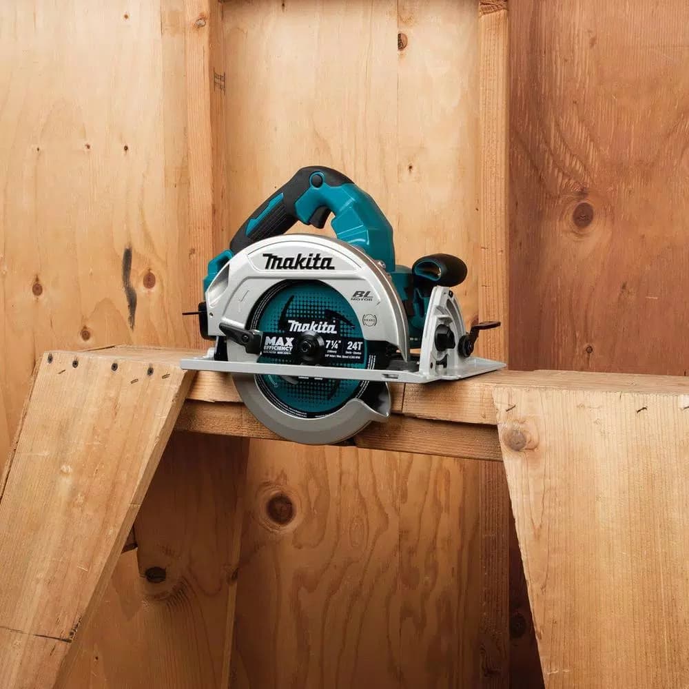 Makita 18V X2 LXT Brushless 7-1/4 in. Circular Saw Kit (36V) with 2 5.0Ah Batteries and Charger