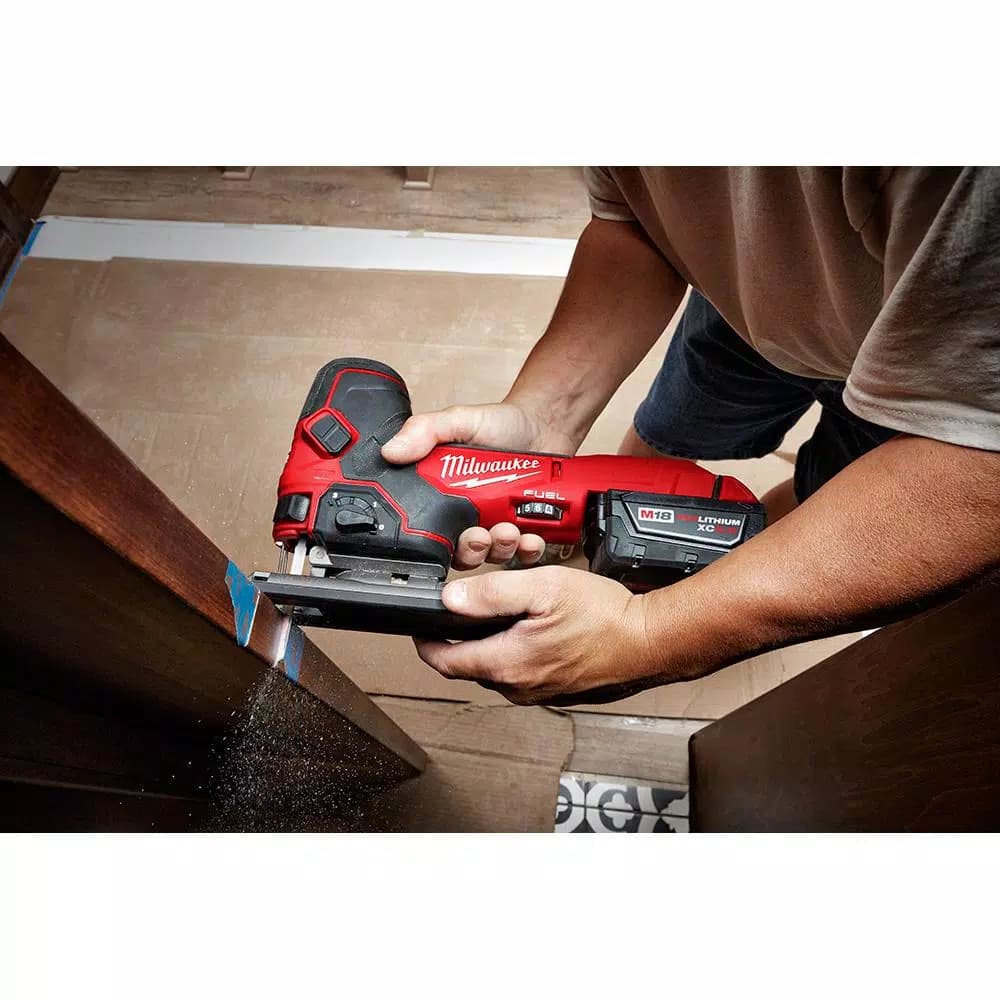 Milwaukee M18 FUEL 18V Brushless Cordless Barrel Grip Jig Saw (Tool Only)