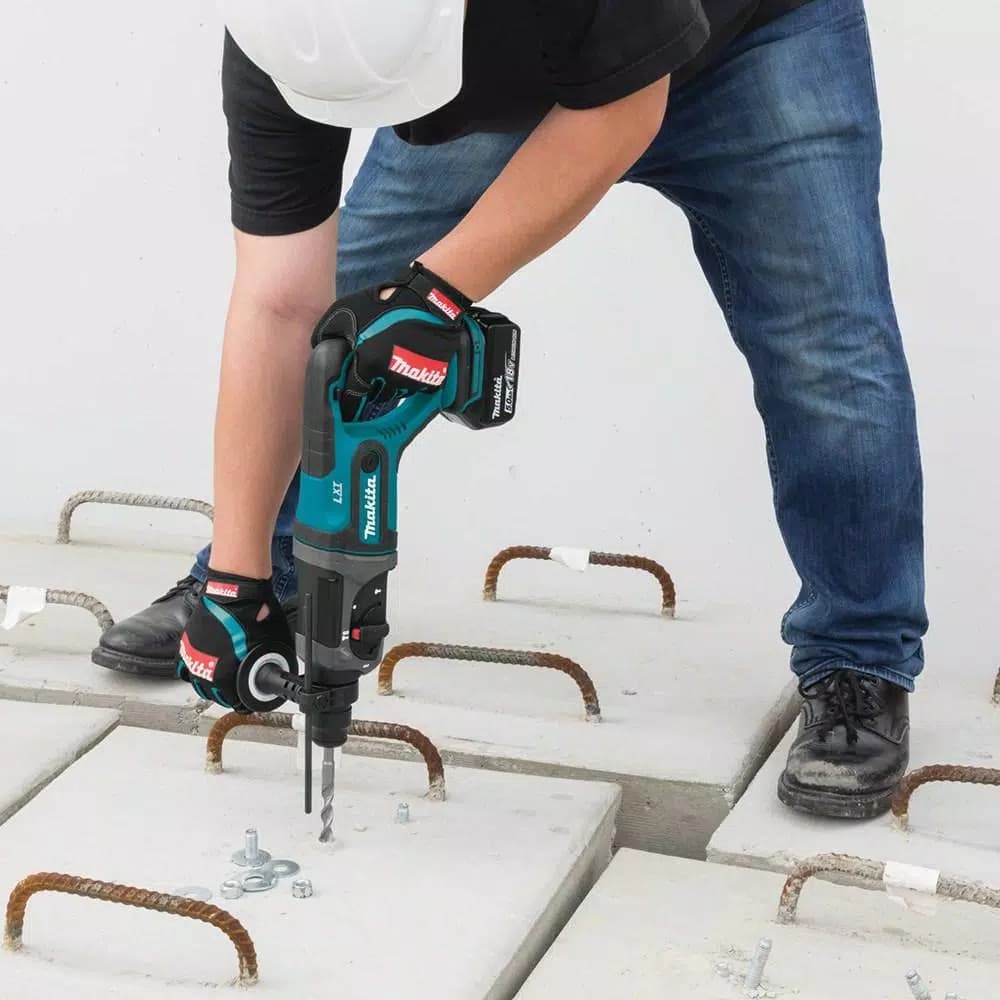 Makita 18V LXT Cordless SDS-Plus Rotary Hammer Drill Kit w/ (2) 5.0Ah Batteries & Charger