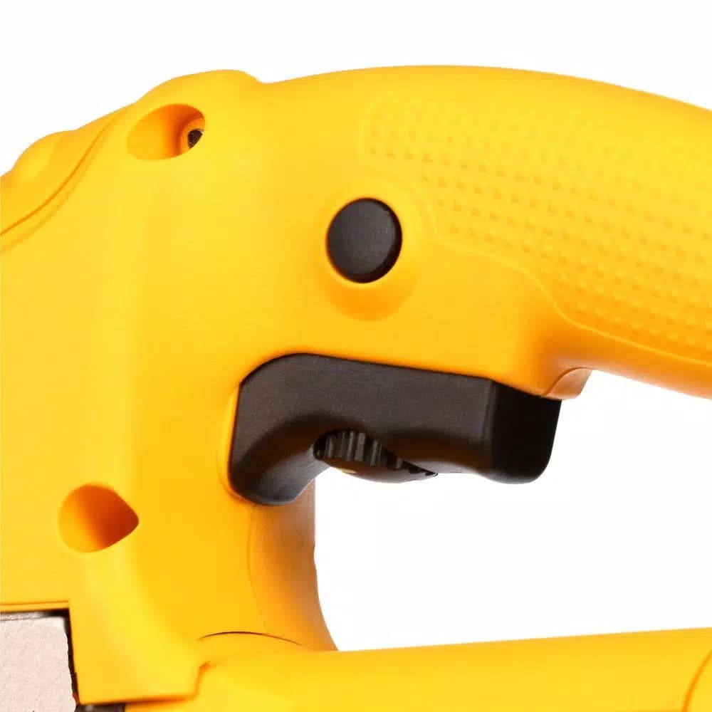 DEWALT 5.5 Amp Corded Jig Saw Kit with Carrying Bag