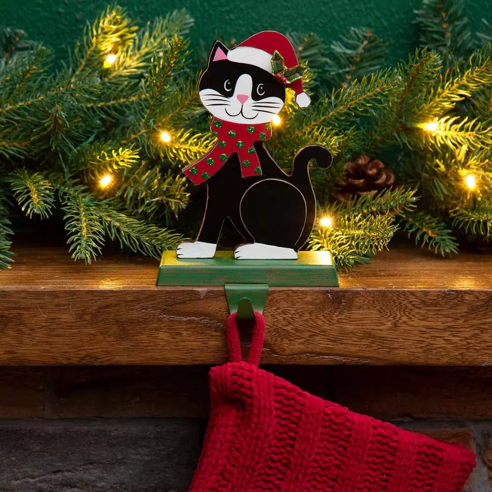 Glitzhome 7.76 in. Wooden Metal Cat Christmas Stocking Holder