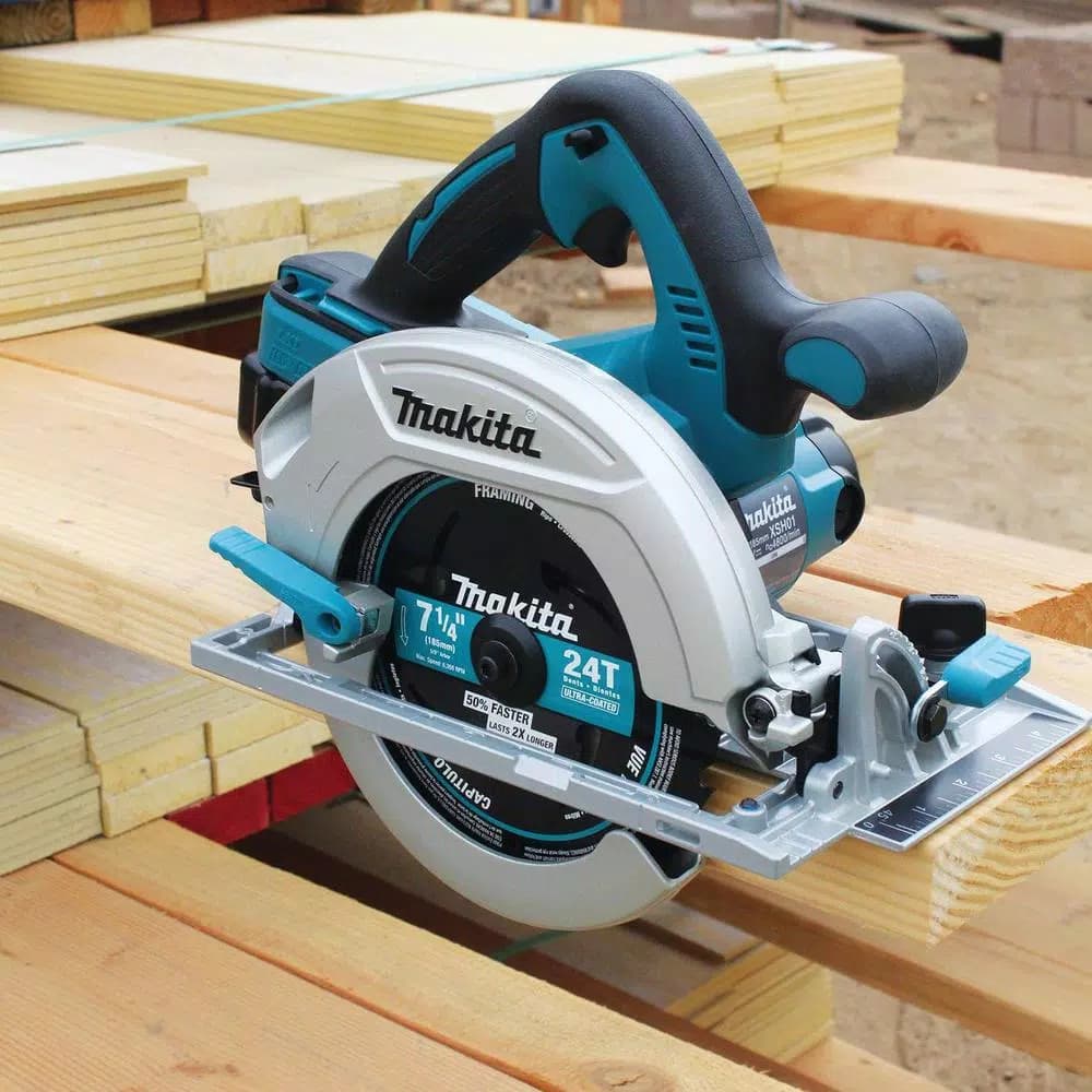 Makita 36V (18V x2) 7-1/4 in. Cordless Circular Saw Kit with 2 5.0 Ah Batteries and Charger