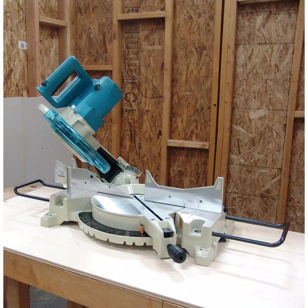 Makita 12 in. 15 Amp Corded Single-Bevel Compound Miter Saw with 40T Carbide Blade