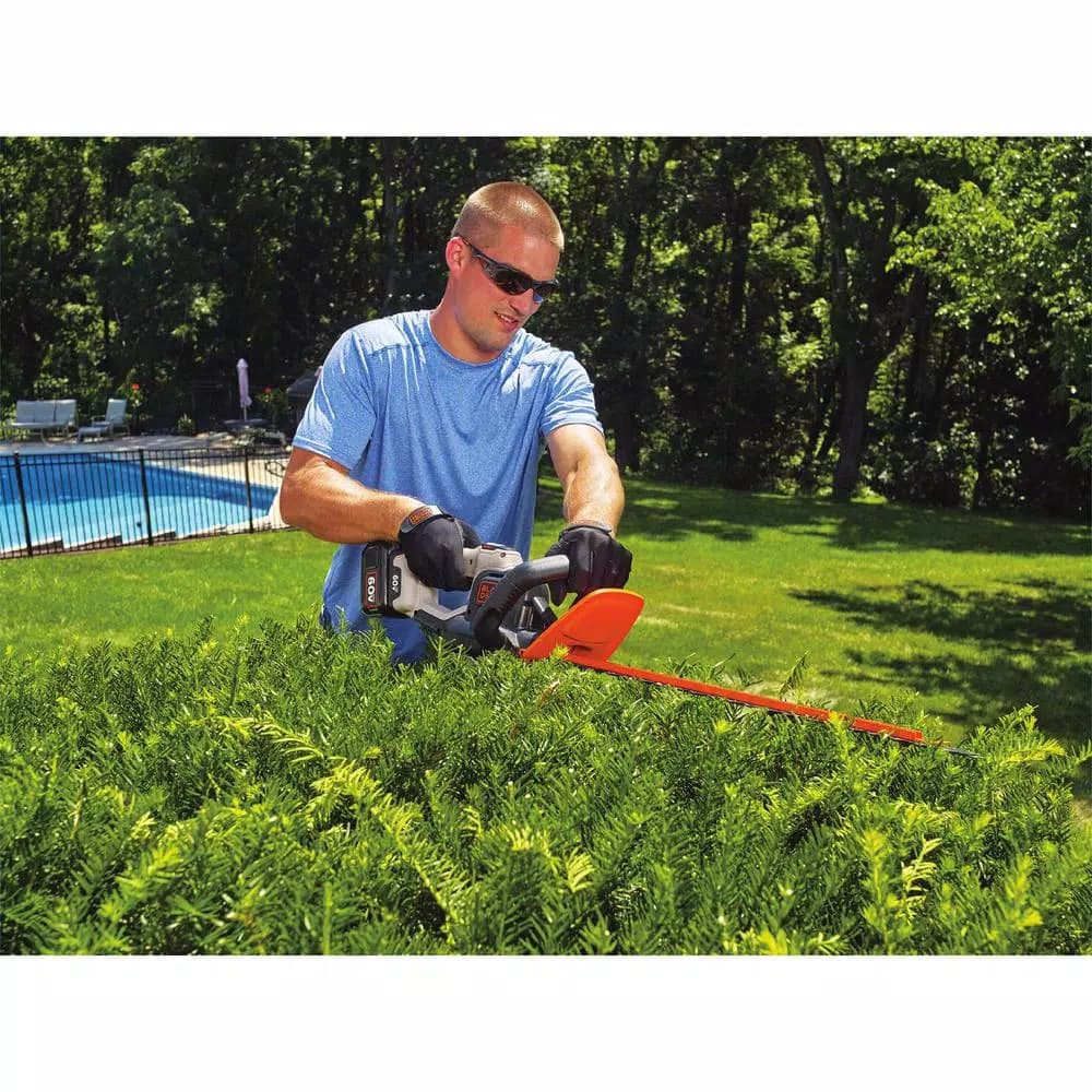 BLACK+DECKER 60V MAX Lithium-Ion Cordless POWERCUT 24 in. Hedge Trimmer with 1.5 Ah Battery and Charger
