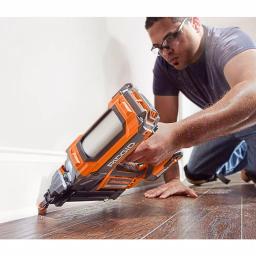 RIDGID 18V Brushless HYPERDRIVE 18-Gauge 2-1/8 in. Cordless Brad Nailer Kit thumbnail 7