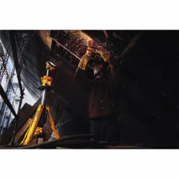 DEWALT 20V MAX 3000-Lumen Cordless LED Tripod Work Light Kit with 6.0 Ah Battery and Charger thumbnail 13
