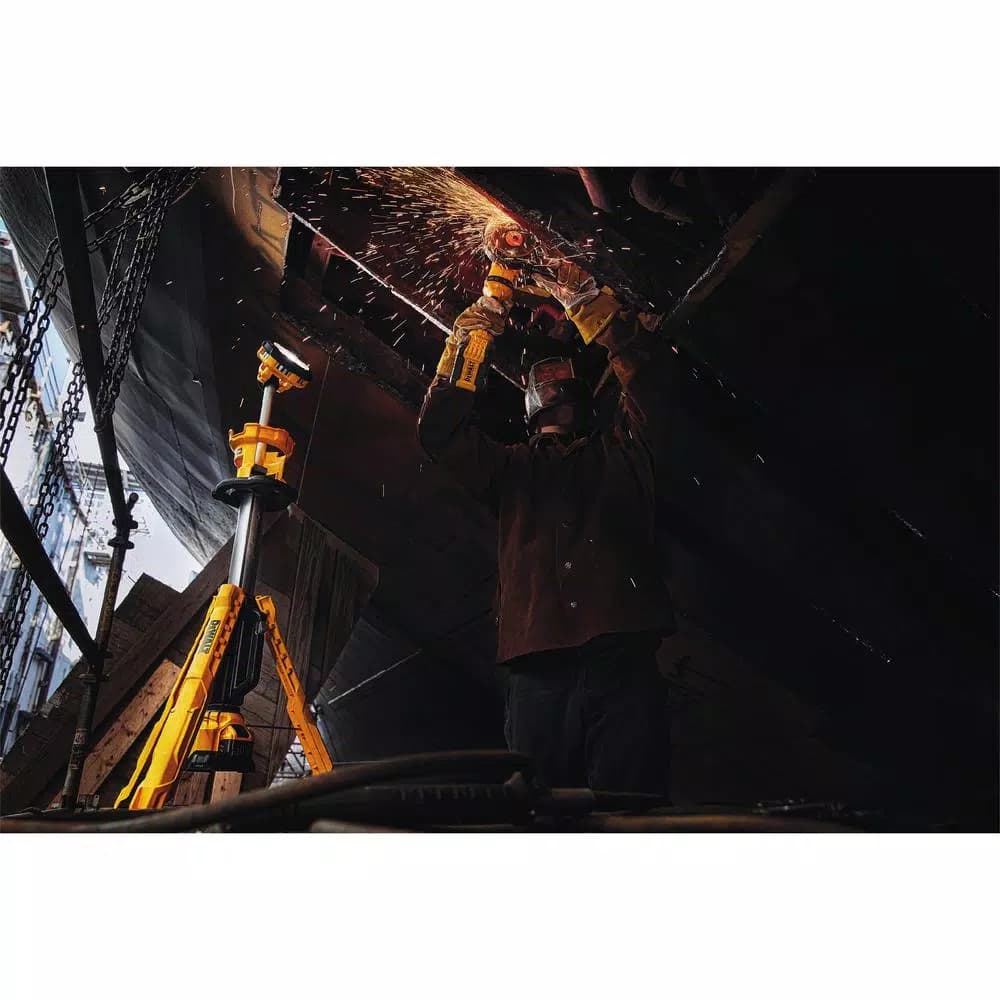 DEWALT 20V MAX 3000-Lumen Cordless LED Tripod Work Light Kit with 6.0 Ah Battery and Charger