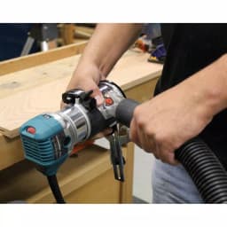 Makita 1-1/4 HP 6.5 Amp Compact Corded Router Kit with Plunge Base and Variable Speed thumbnail 8