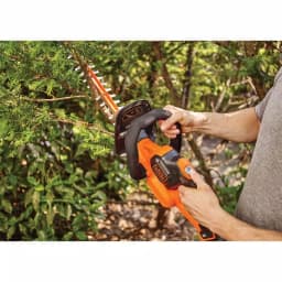 BLACK+DECKER 40V MAX Cordless POWERCUT Hedge Trimmer with 1.5 Ah Battery and Charger, 24 in. thumbnail 5