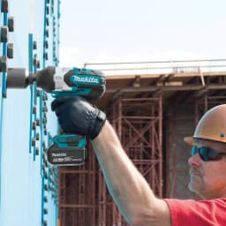 Makita 18V LXT Brushless High Torque 1/2 in. Sq. Drive Impact Wrench Kit with 14 Pc. Socket Set thumbnail 11