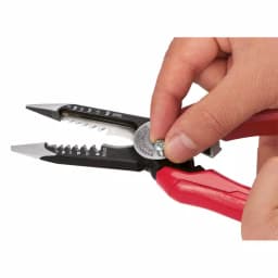 Milwaukee 7.75 in. 6-in-1 Combination Electrician's Wire Stripper Pliers thumbnail 4