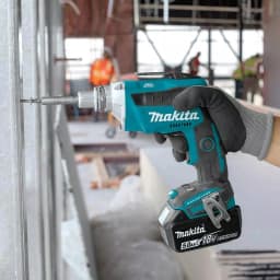 Makita 18V LXT Brushless Cordless Drywall Screwdriver Kit with 5.0Ah Battery & Charger thumbnail 4