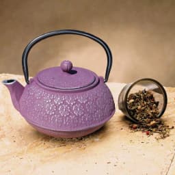 Old Dutch Cherry Blossom 2.75-Cup Cast Iron Teapot in Plum thumbnail 3