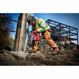 Milwaukee M18 FUEL SDS-MAX Rotary Hammer Kit with TWO 12.0 Ah Batteries & ONE-KEY thumbnail 7