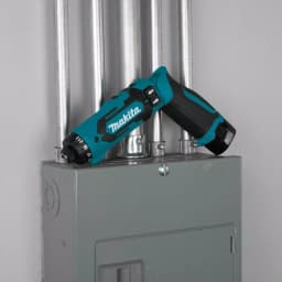 Makita 7.2V Lithium-Ion Cordless 1/4 in. Hex Driver-Drill Kit with Auto-Stop Clutch thumbnail 3