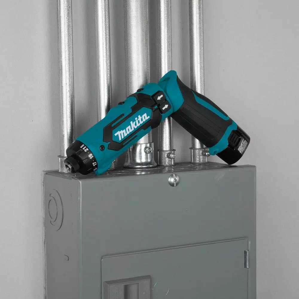 Makita 7.2V Lithium-Ion Cordless 1/4 in. Hex Driver-Drill Kit with Auto-Stop Clutch