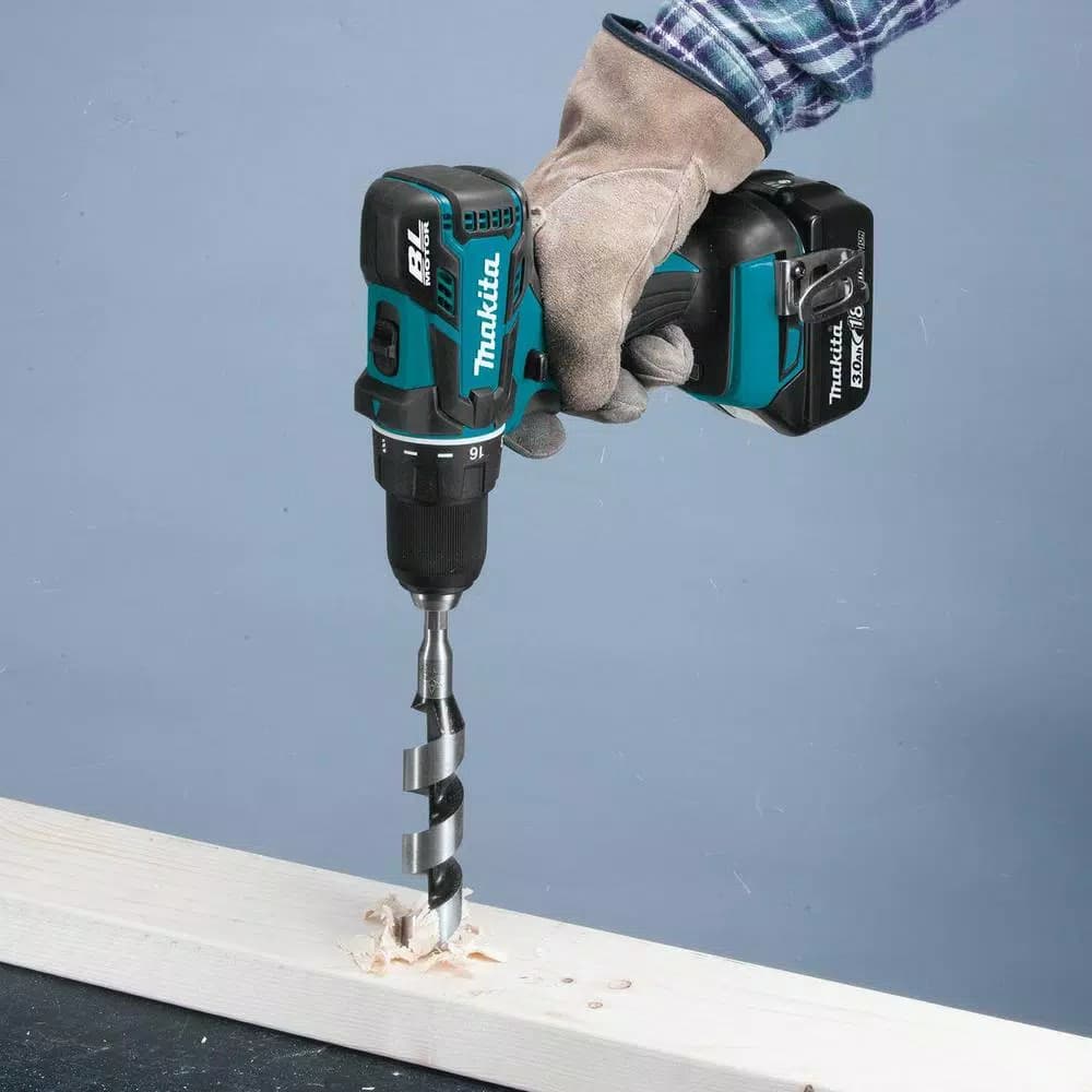Makita 18V LXT Brushless 1/2 in. Driver-Drill Kit with 3.0Ah Battery and Charger