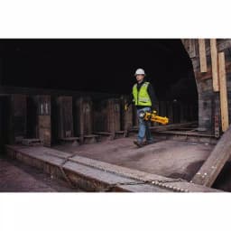 DEWALT 20V MAX 3000-Lumen Cordless LED Tripod Work Light Kit with 6.0 Ah Battery and Charger thumbnail 3