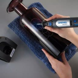 Dremel Micro 8V MAX Variable Speed Cordless Rotary Tool Kit with Docking Station and 18 Accessories thumbnail 7