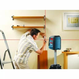 Bosch GLL30-RT Factory Reconditioned Self-Leveling Cross-Line Laser Level Kit, 30 ft. thumbnail 9