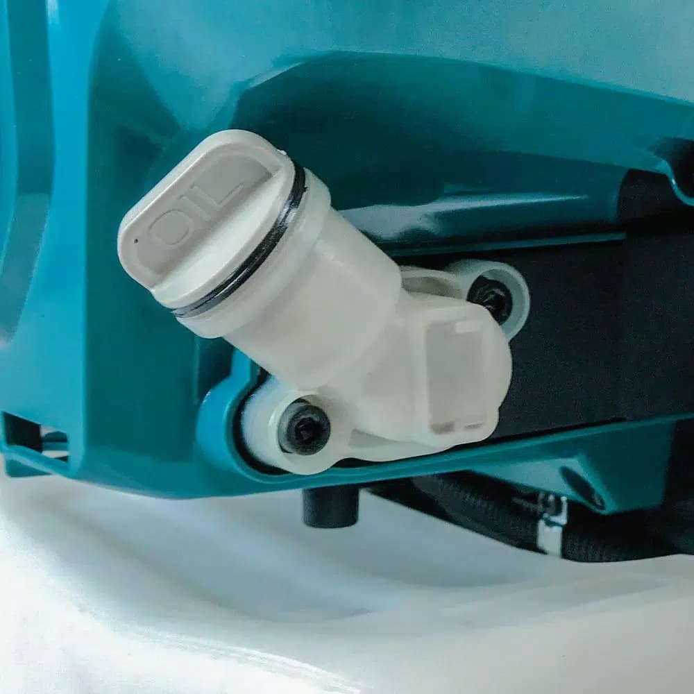 Makita 52.5cc MM4 4-Stroke Gas Backpack Blower, 184 MPH, 516 CFM